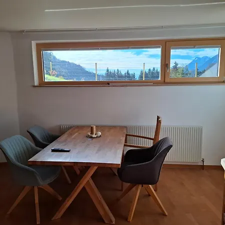 Mit Bergkulisse 公寓 Gallzein